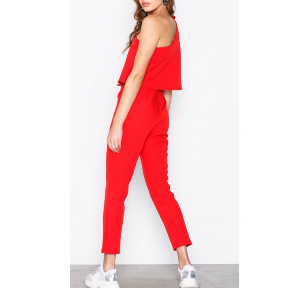 One Shoulder Ruffle Embellished Jumpsuit - Picture 3 of 5